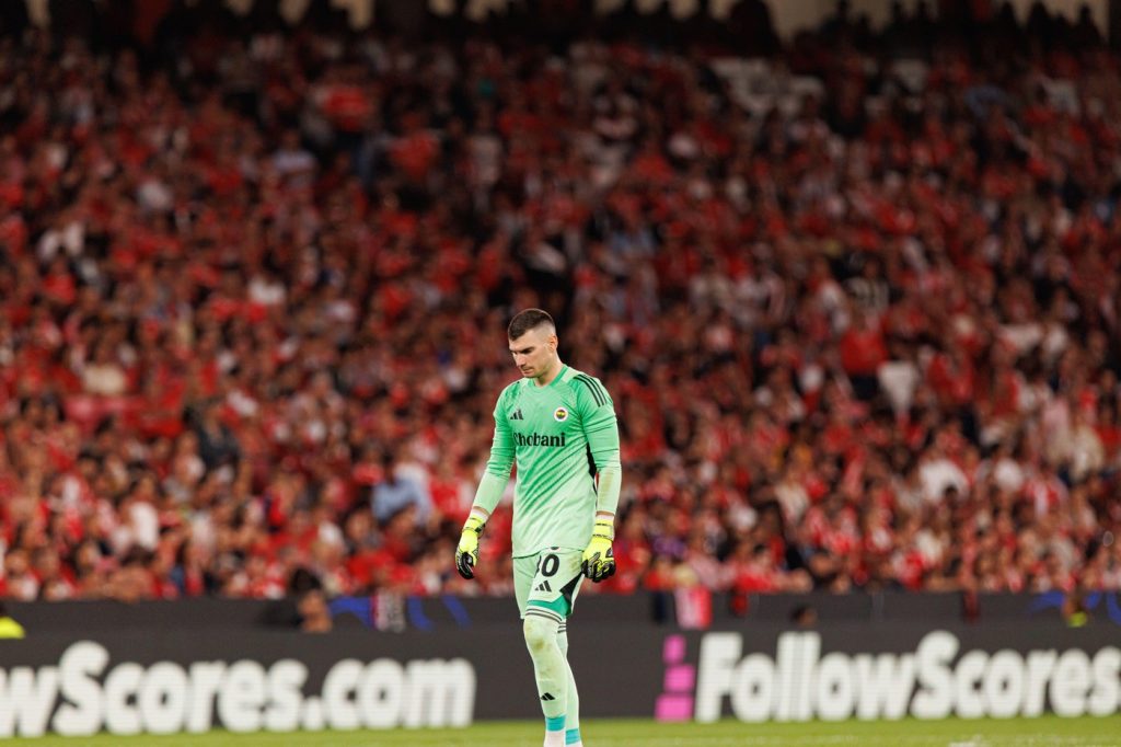 Genoa poslala ponudu za Livakovića